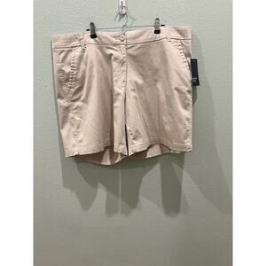 Crown & Ivy NWT 16W Caroline Shorts Pebble